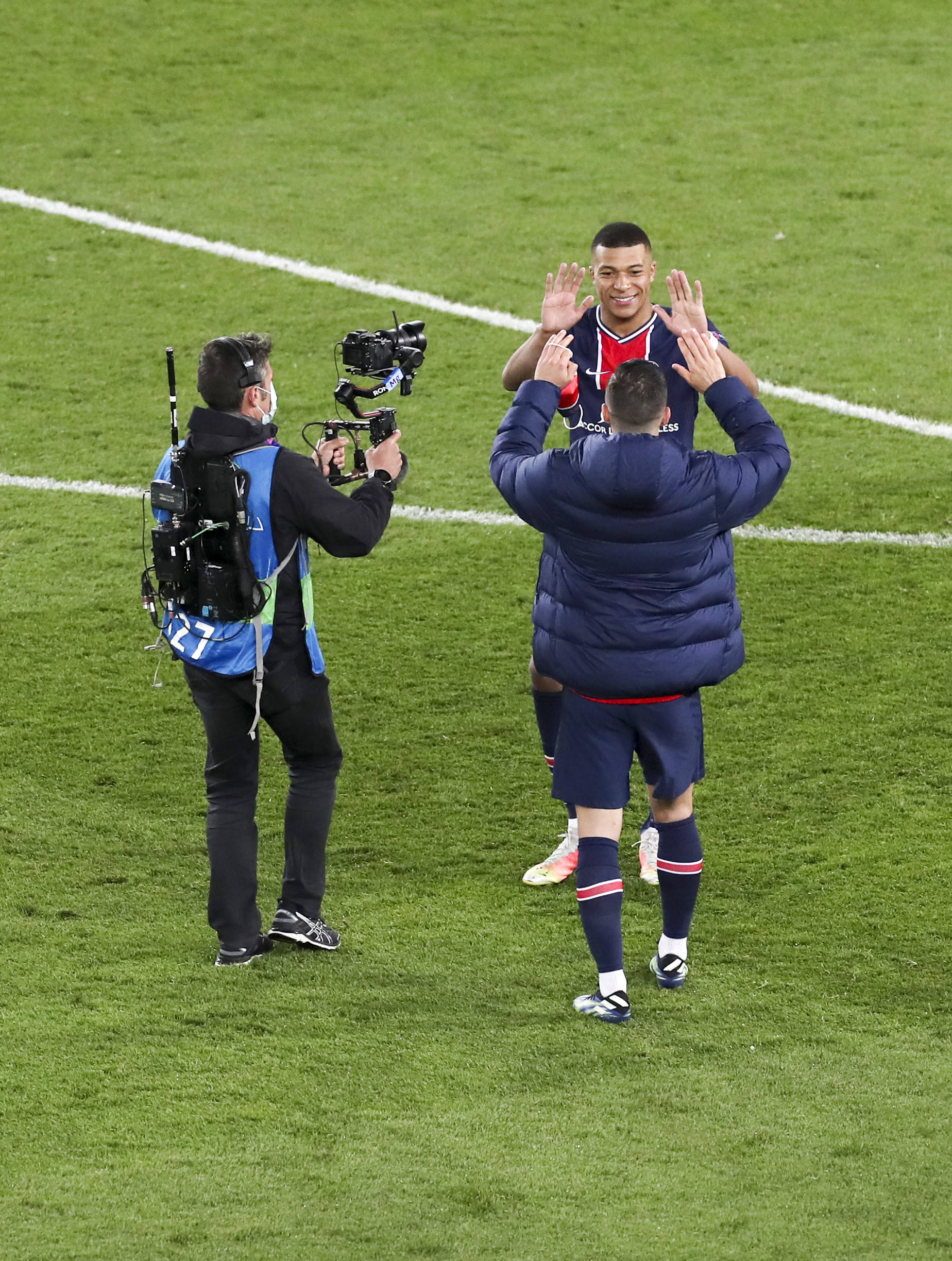 开云APP-巴黎圣日耳曼击败对手，顺利晋级欧洲俱乐部杯半决赛的简单介绍