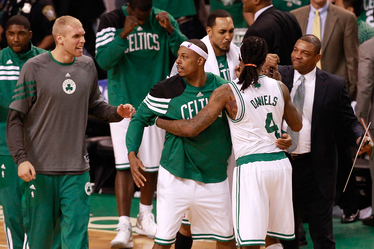 开云体育app-包含凯尔特人队小前锋连续两战MoM，率队取胜的词条