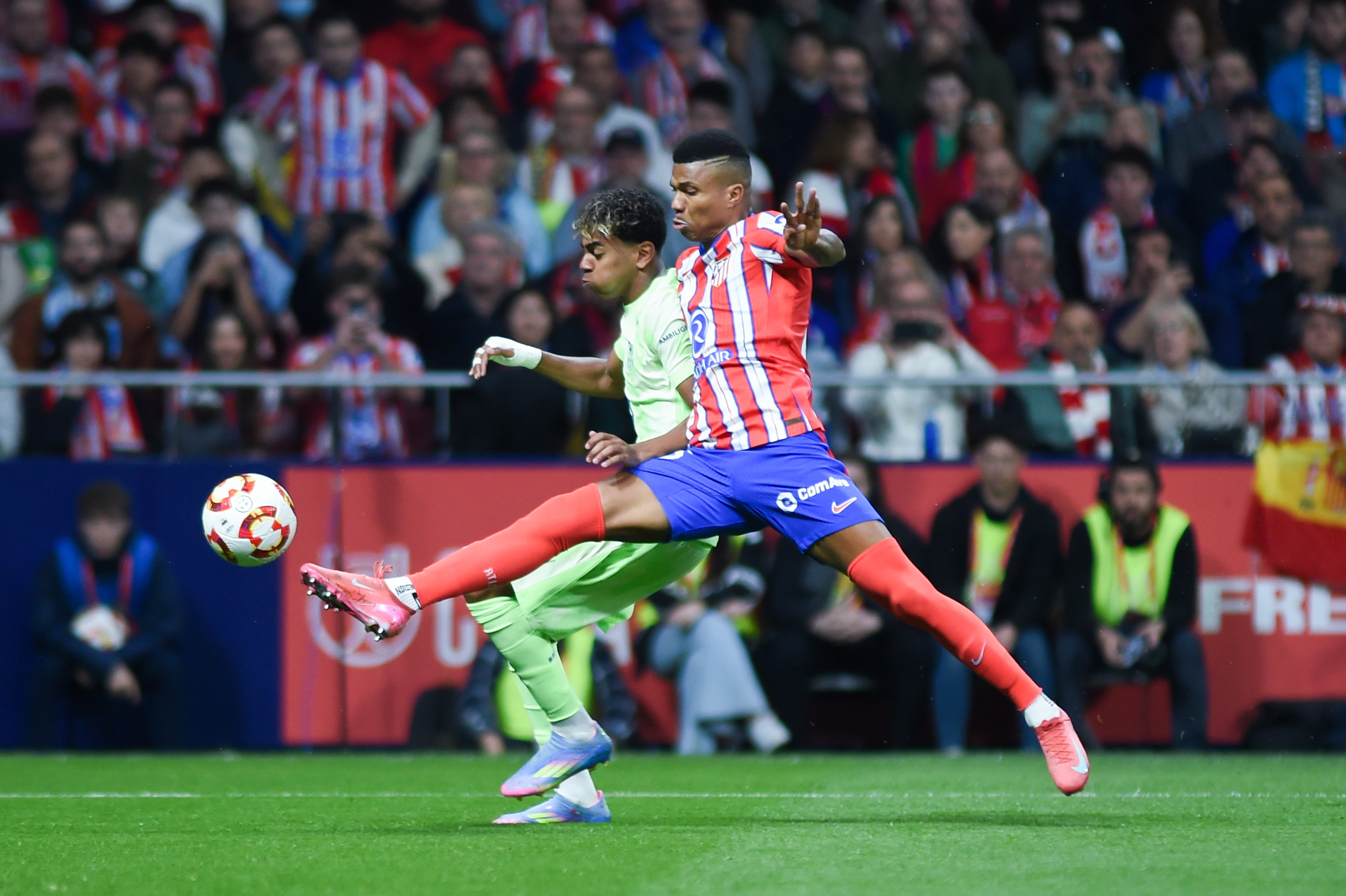 开云体育官方网站-比赛情节扑朔迷离，巴塞罗那晋级决赛！