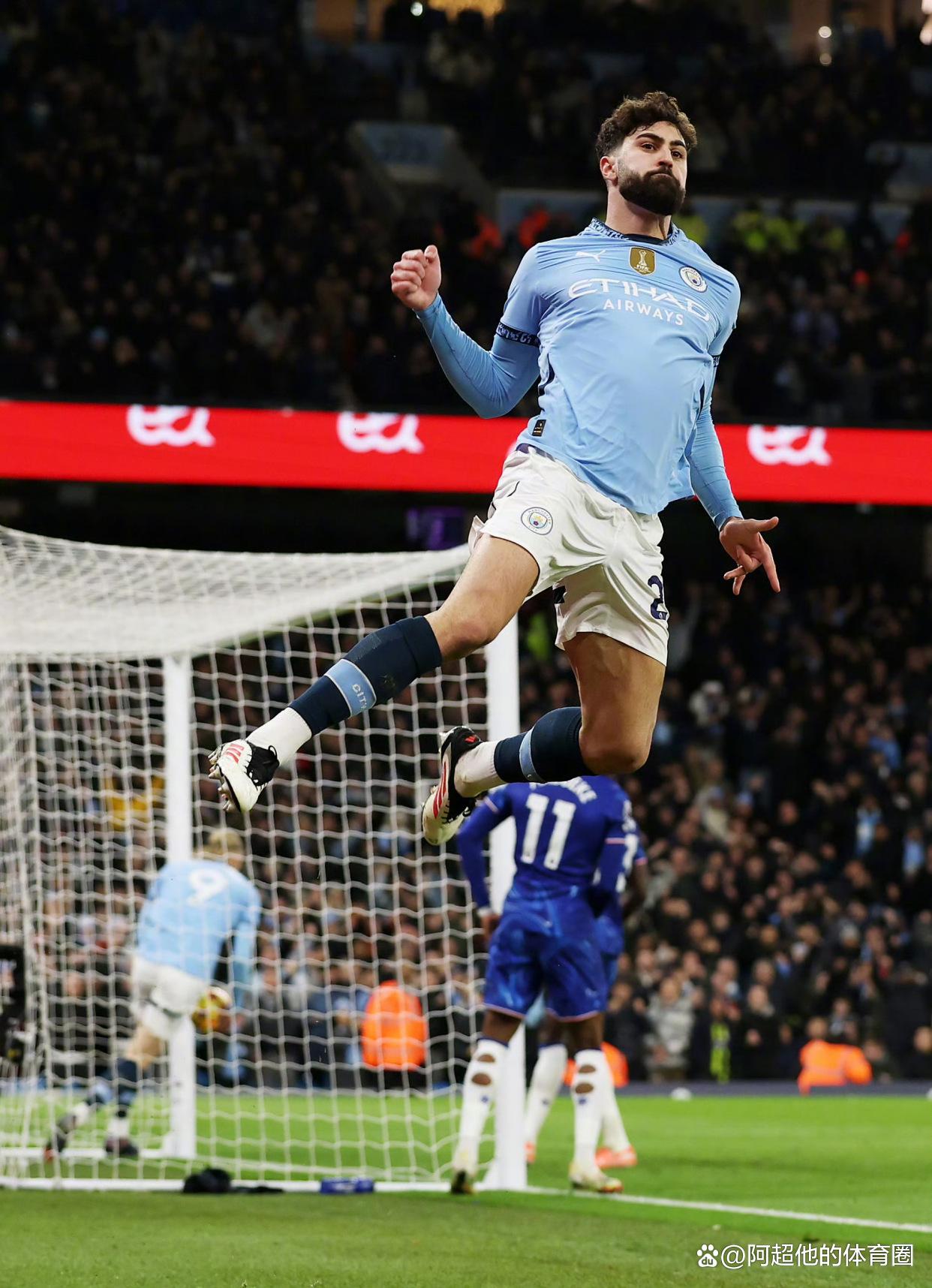 开云体育下载-曼城防守失误，遭遇多粒失球