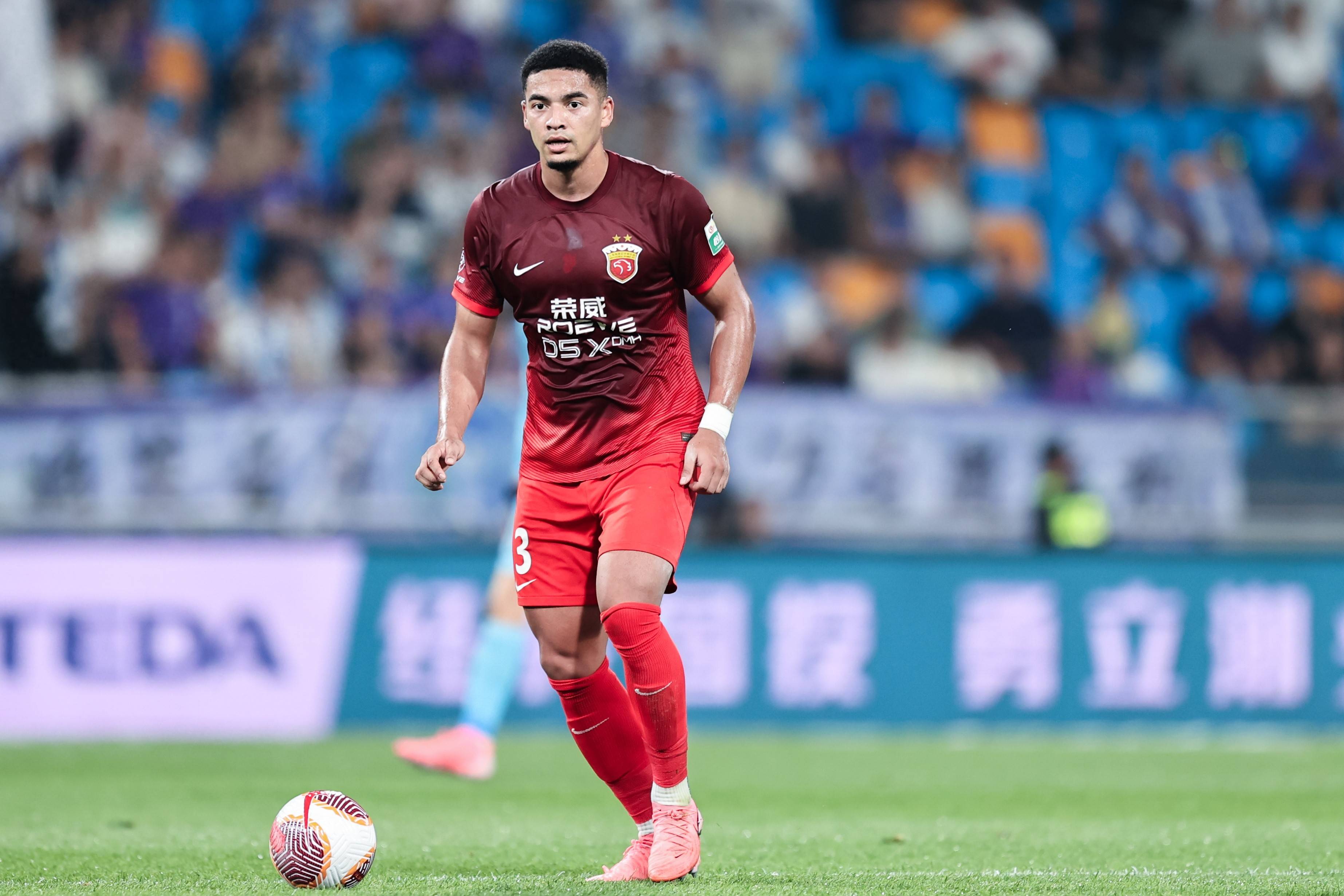 开云体育APP下载-阿尔及利亚豪门球队新任主教练信心满满，备战新赛季的简单介绍