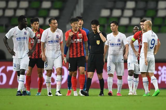 关于亚洲杯焦点战：德布劳内vs西班牙，险胜引发争议判罚的信息