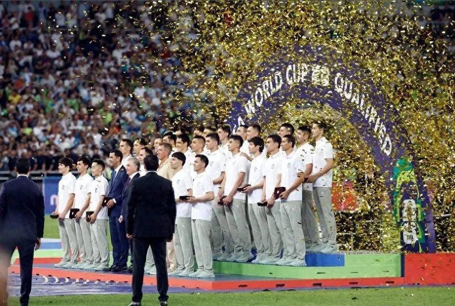 关于乌兹别克球队赢得胜利，晋级下一轮的信息