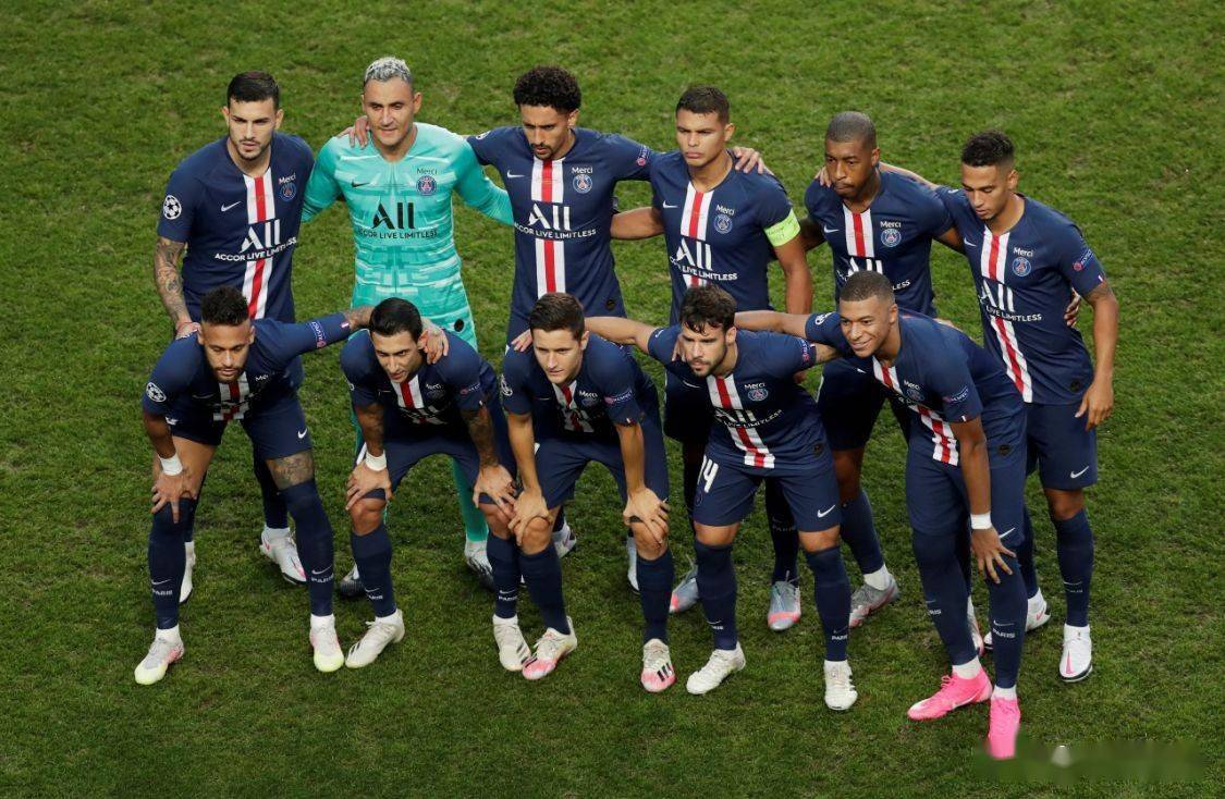 包含德甲焦点战：C罗vs内马尔，登顶引发积分榜更新的词条