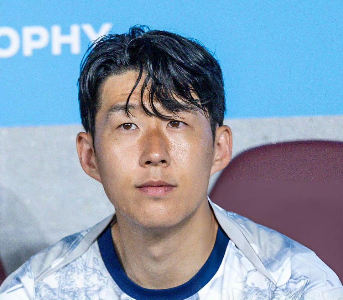 包含热刺险胜阿根廷，孙兴慜帽子戏法德甲的词条