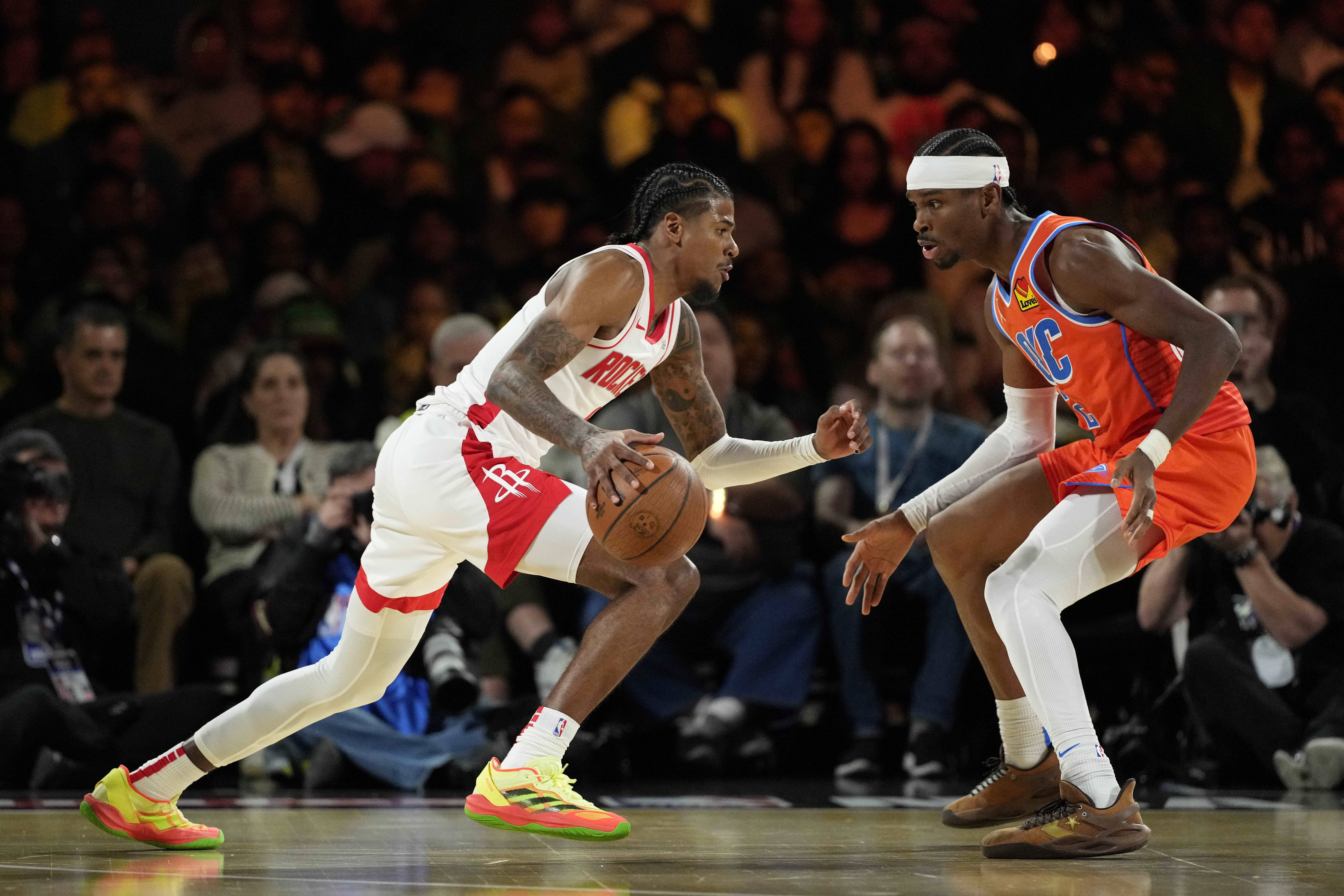 开云体育app-关于关键时刻回归的球星砍下关键球，助力球队夺得胜利！的信息