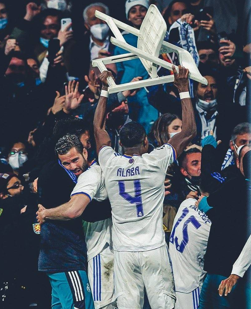 包含瑞士逆转土耳其，阿拉巴完成帽子戏法的词条