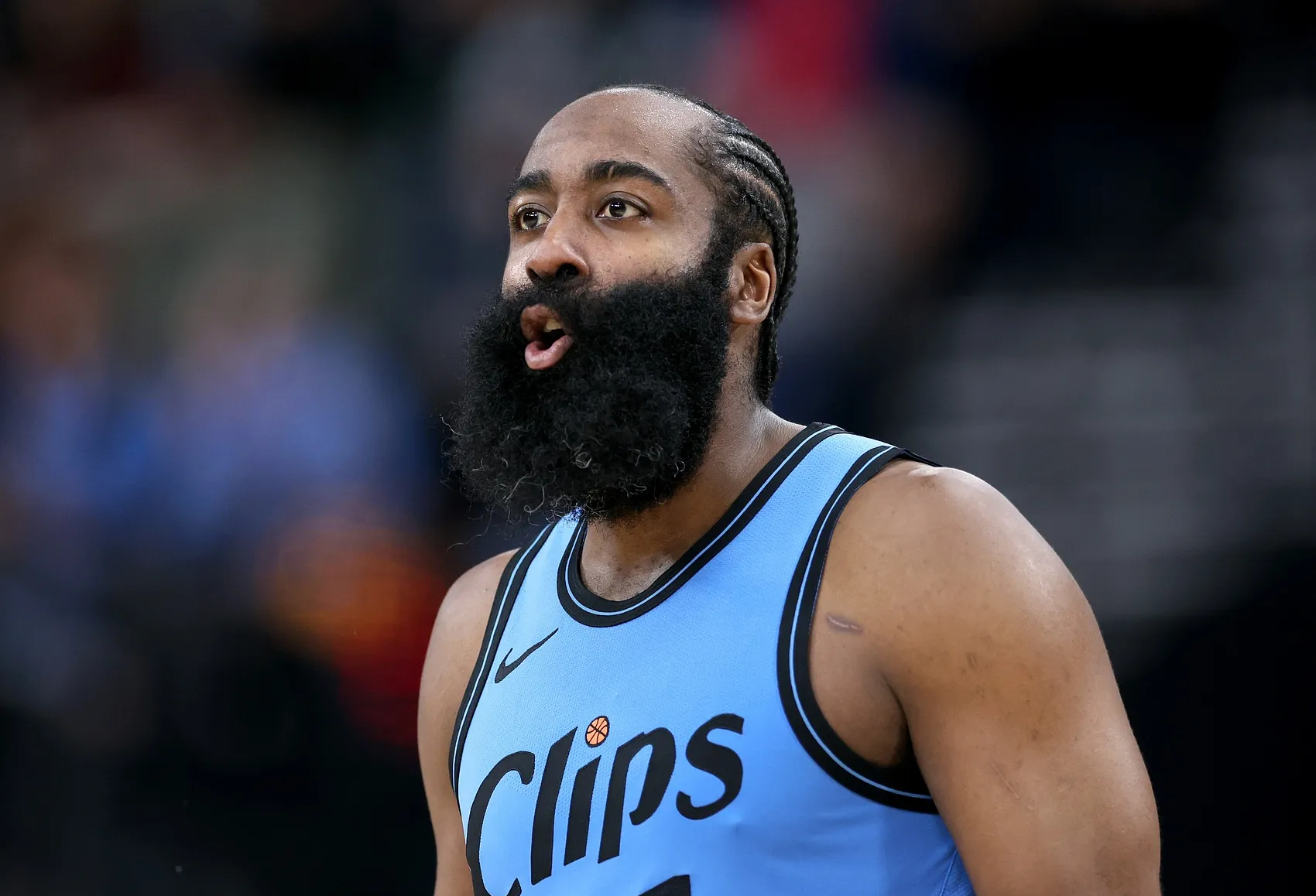 开云体育官方网站-包含火箭胜独行侠，哈登32+10+12的词条