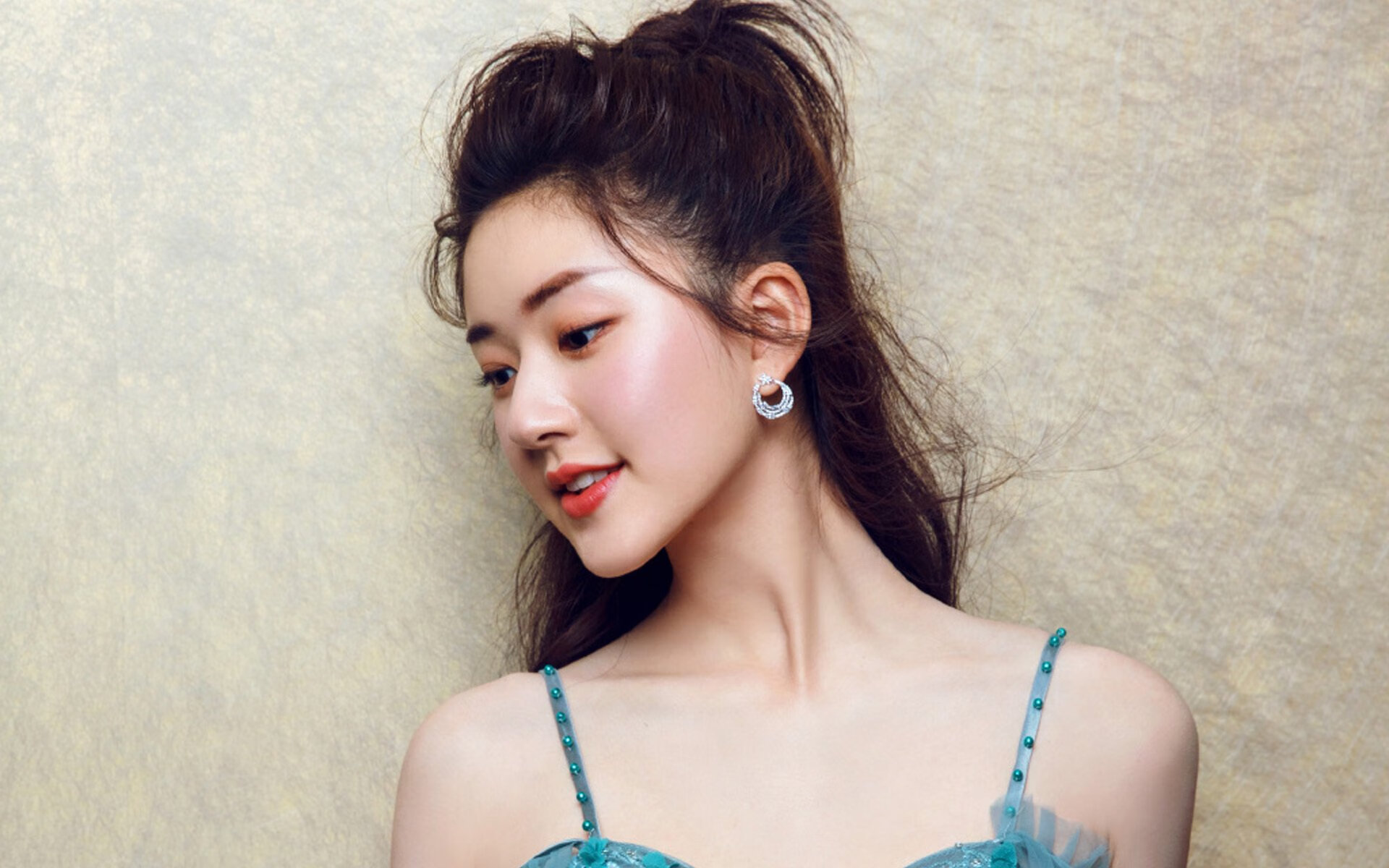 篮球双雄会，森林狼轻取吉林，字母哥欧冠决赛封神