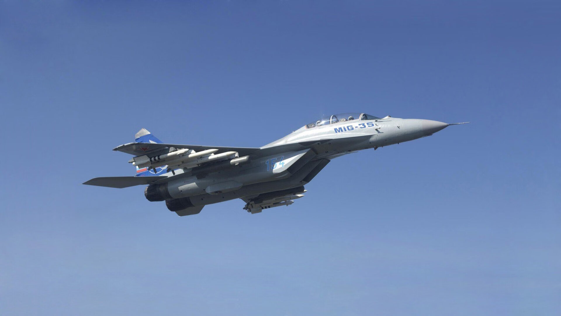 梅西自我救赎闪耀赛场，荷兰惊险击败乌拉圭—赛事风云录