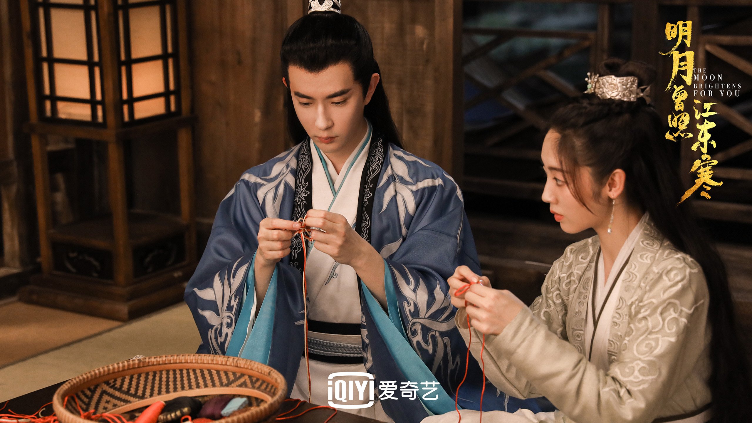 逆流中升起,暗夜破晓时,当领袖踏过深渊的刀锋