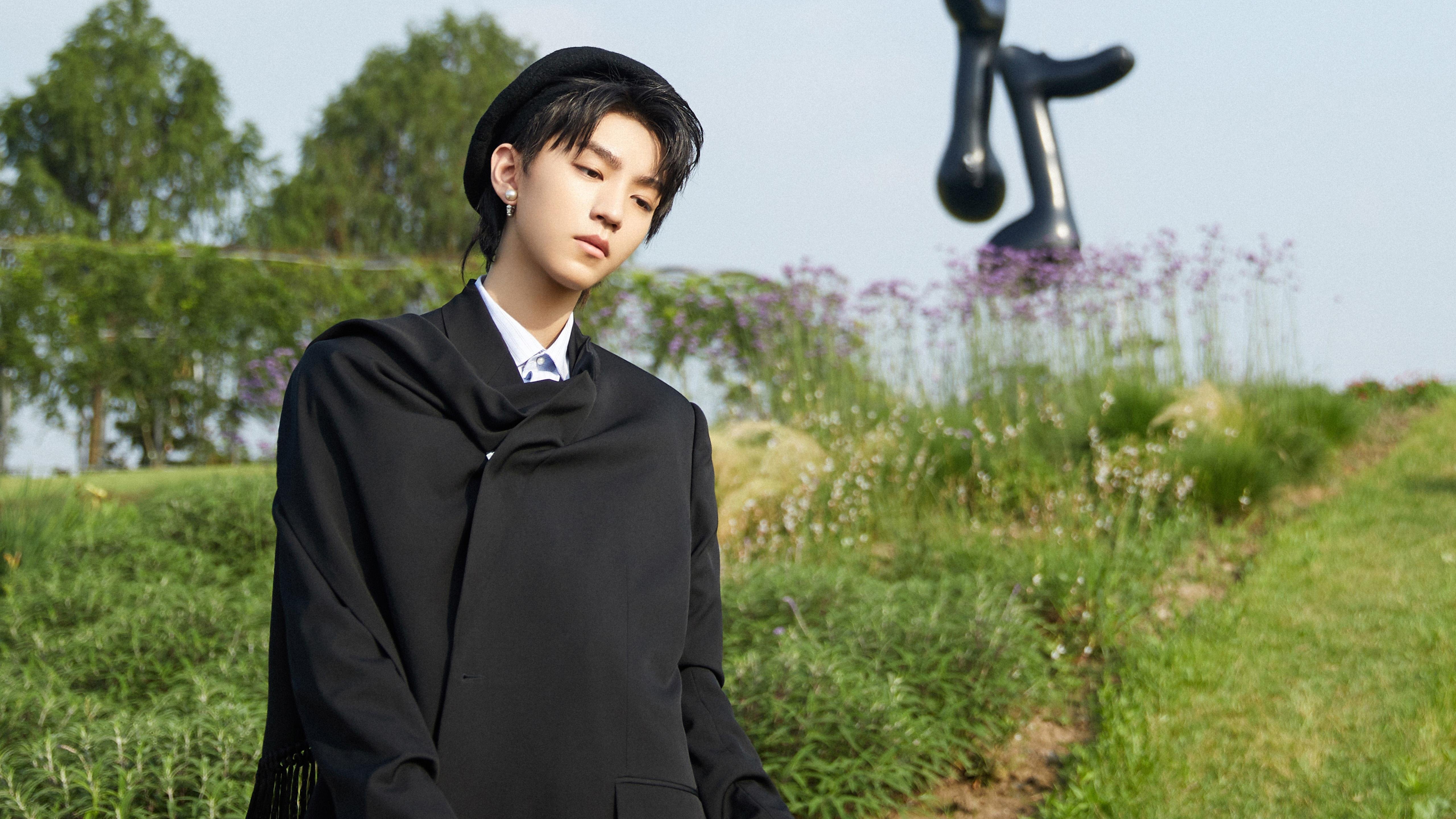 开云体育中国-赛道与球场的双生焰火，当恩比德超车与开拓者加时照亮主宰者的真谛