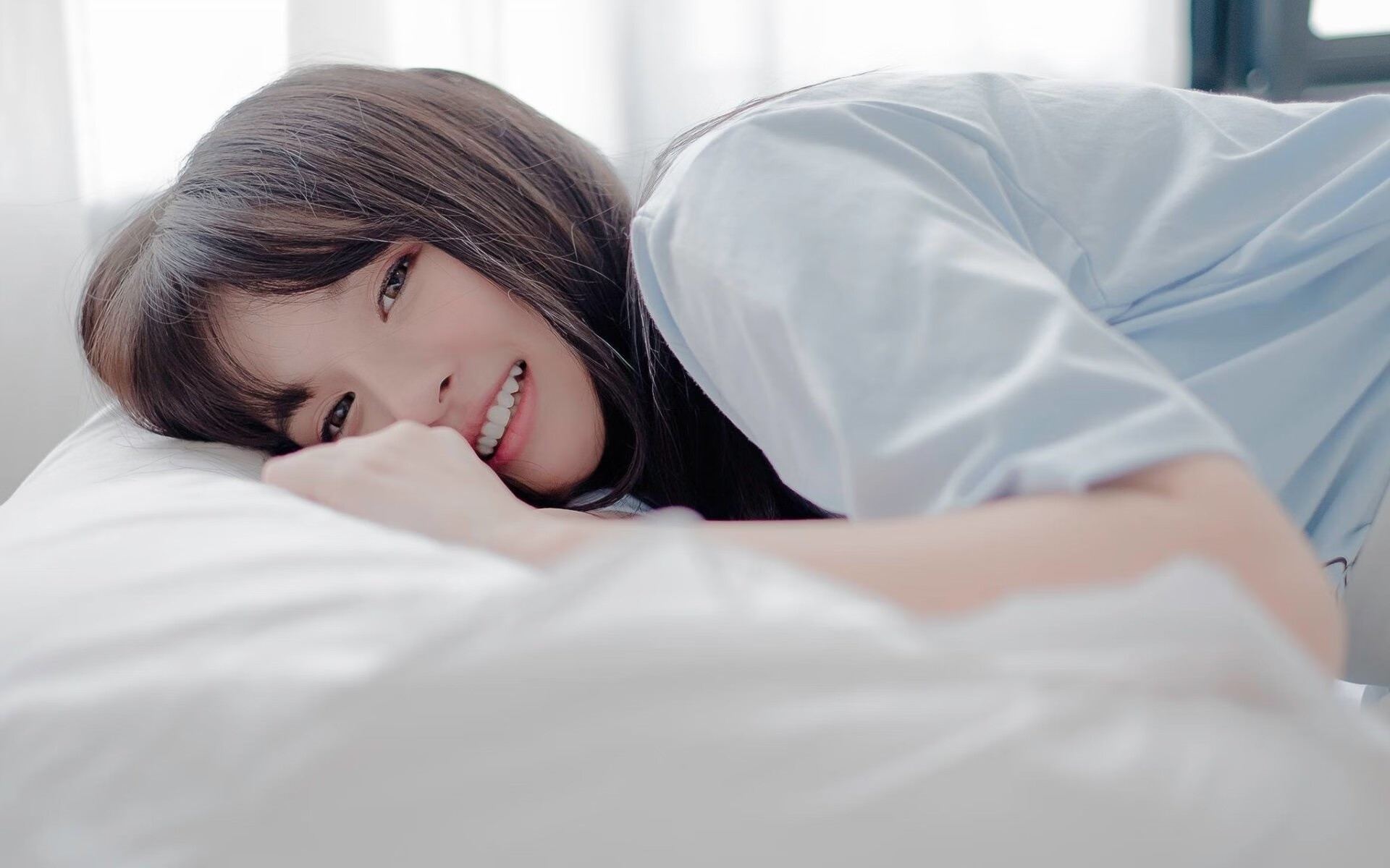 跨越大洋的硬仗传奇，文班亚马的爆发与尼克斯的钢铁意志