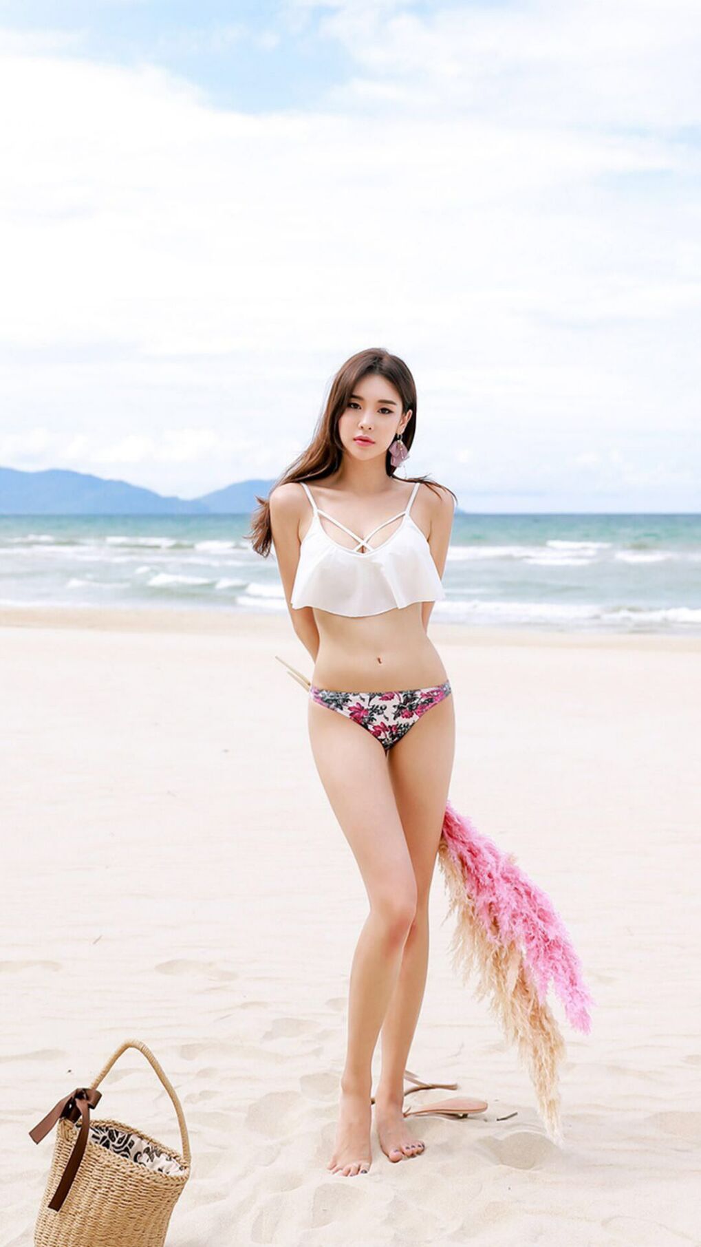 库里如风暴席卷灰熊，国王神速取胜，关键先生如何改写赛场叙事？