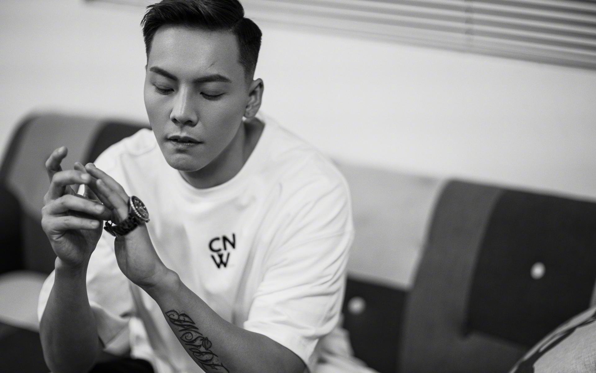 赖斯中场魔术师引领节奏，巴西青春风暴横扫荷兰